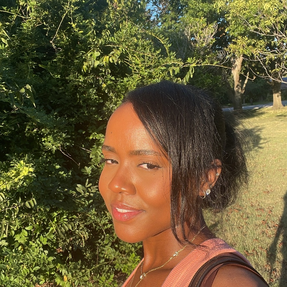 Meet your Posher, Samara